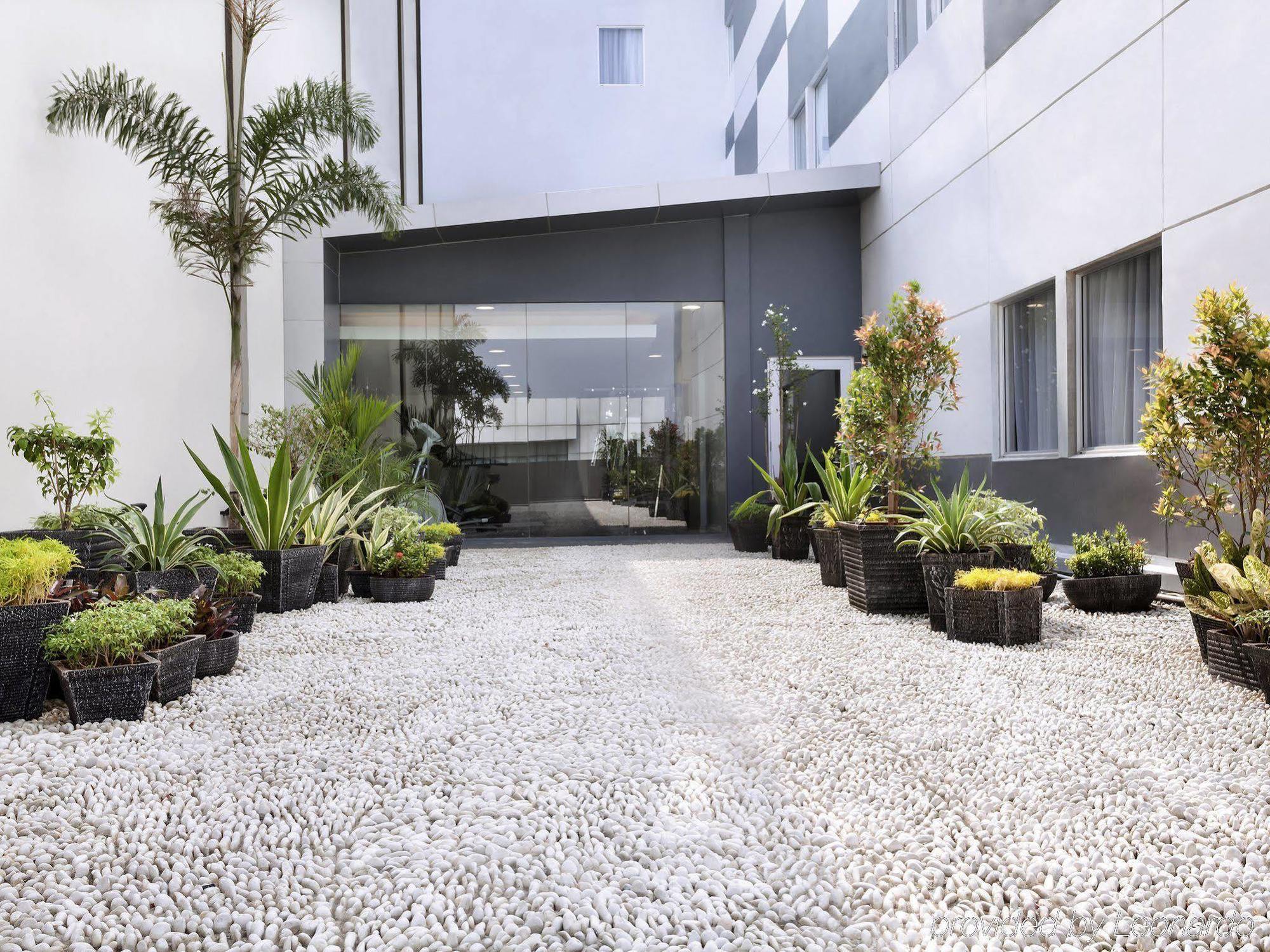 Ibis Styles Jakarta Sunter Luaran gambar